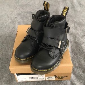 Dr. Martens Black Sz 9 Joska T